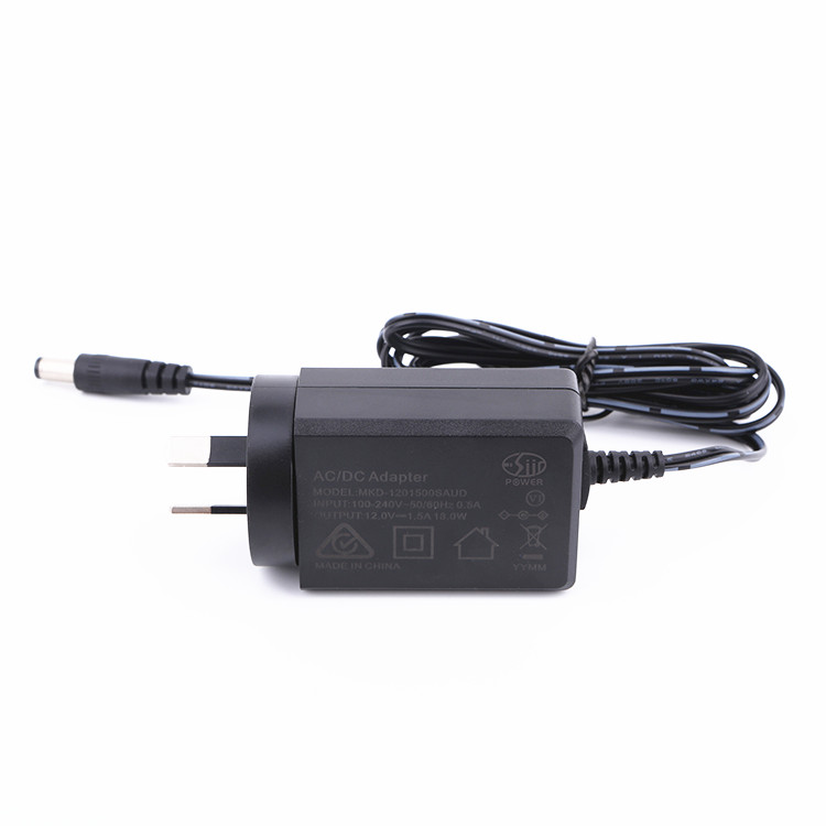 MKD 18W系列 插墙式 黑色 立式外壳 带线 澳规