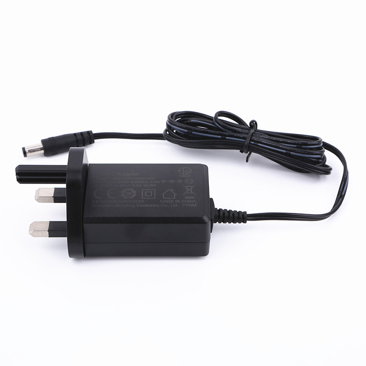 MKD 18W系列 插墙式 黑色 立式外壳 带线 英规