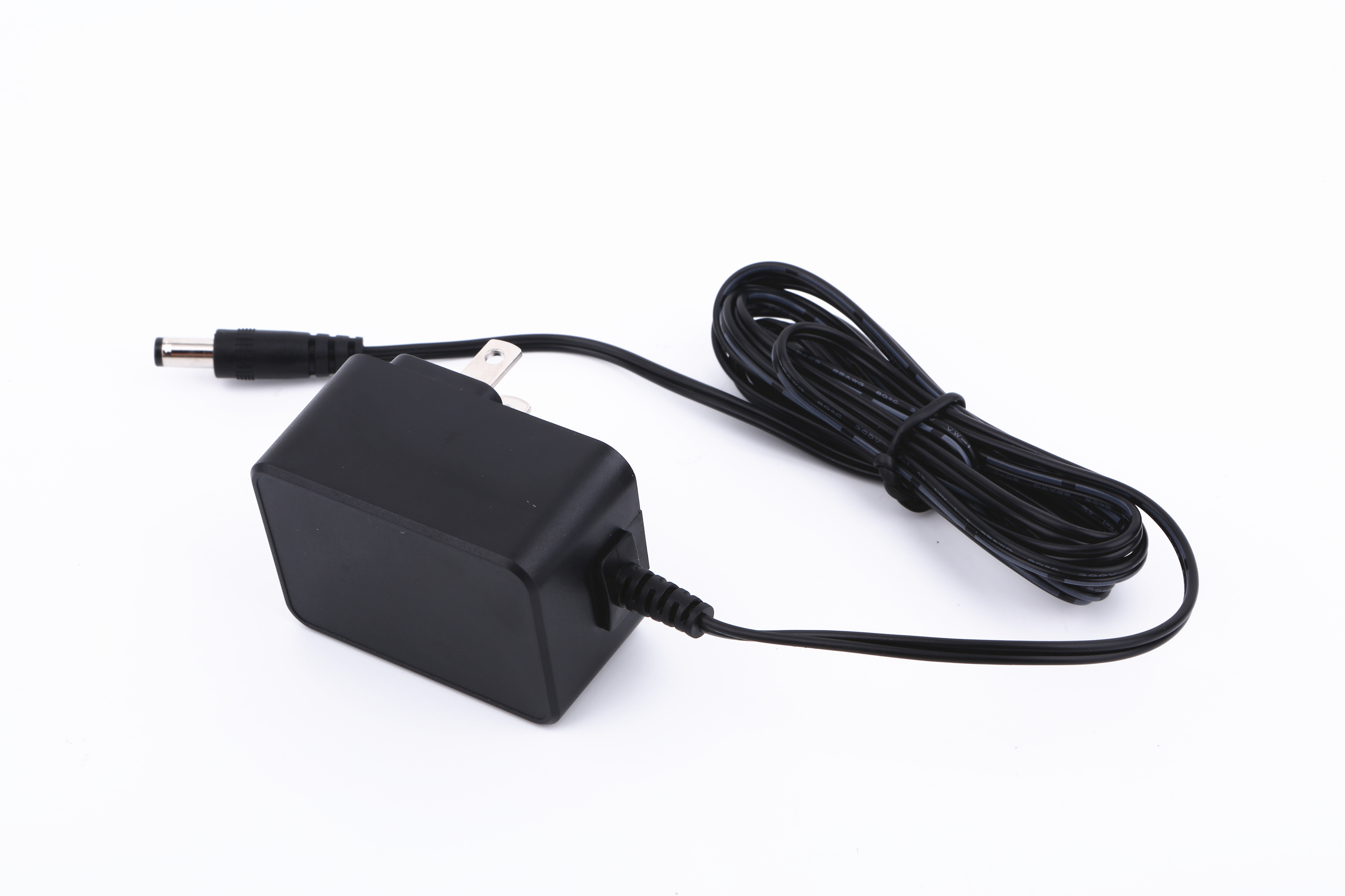 MKD 18W系列 插墙式 黑色 卧式外壳 带线 美规