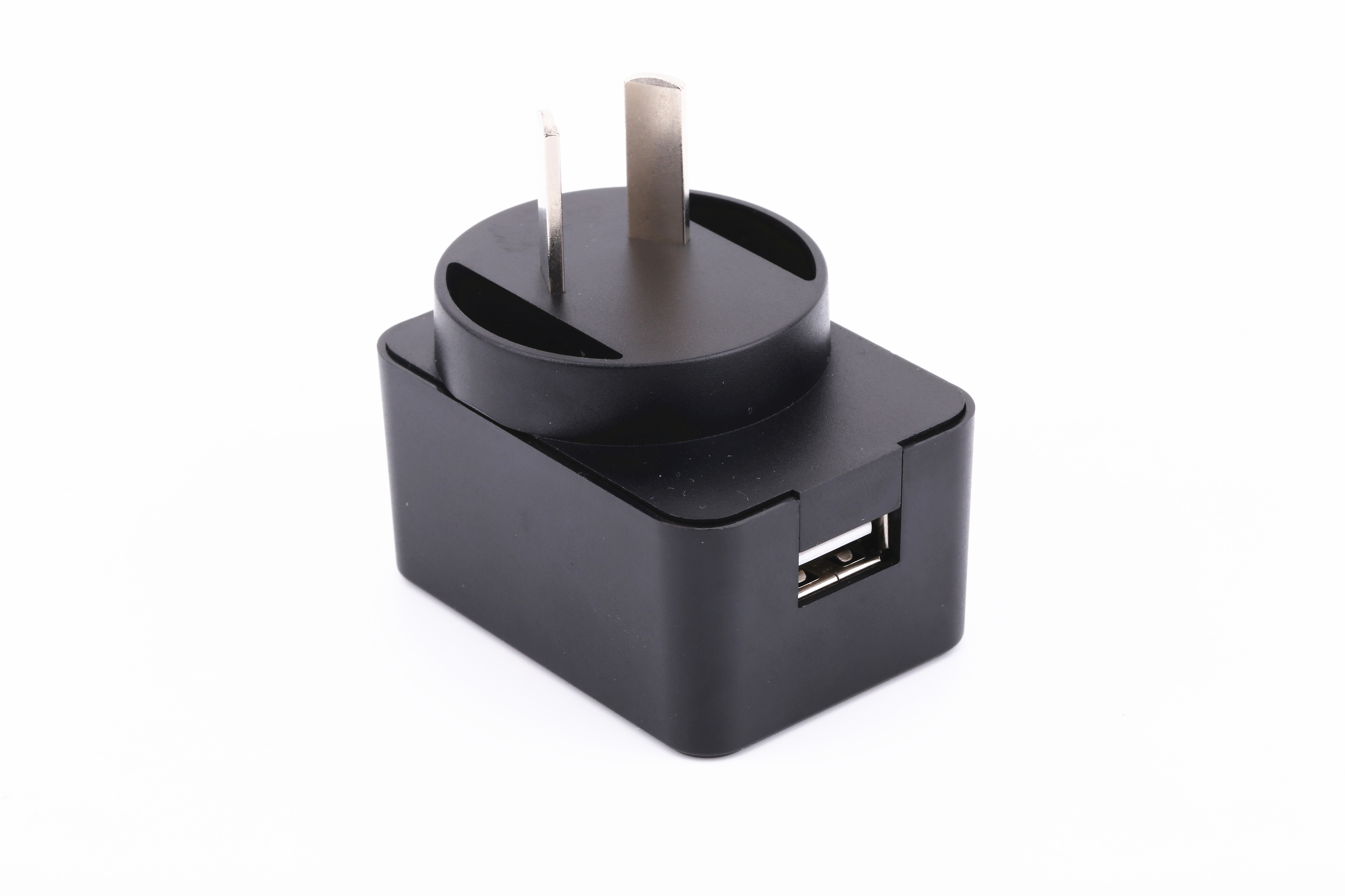 MKD 18W系列 插墙式 黑色 卧式外壳 USB 澳规