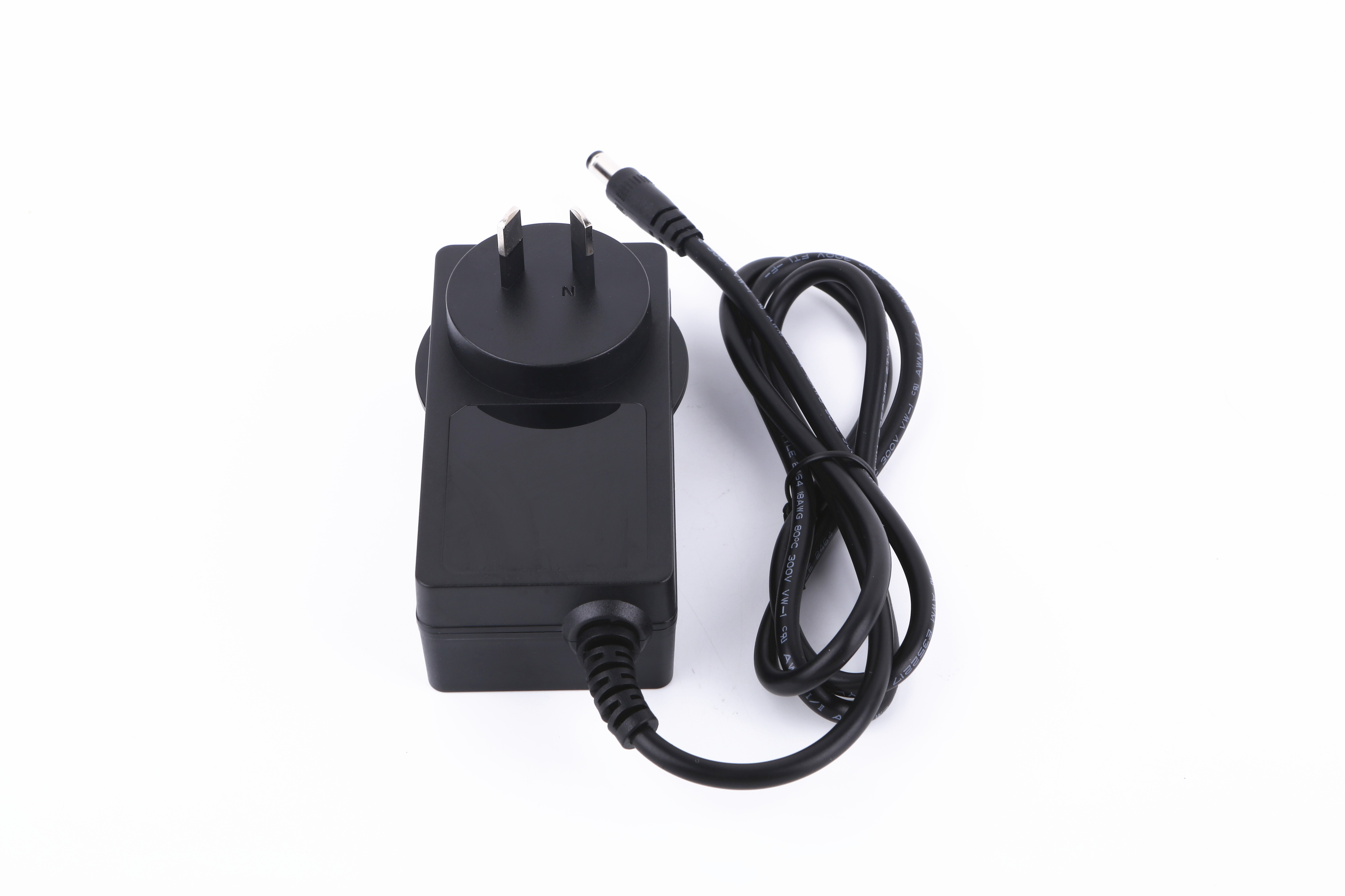 MKF 65W系列 插墙式 黑色 澳规